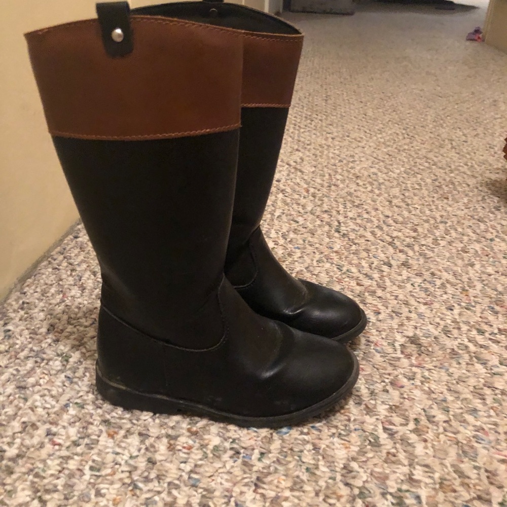 Boots - Picture 2 of 2
